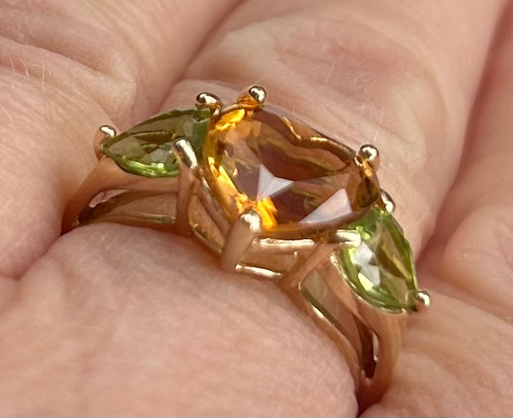 Vibrant Vintage 14k Gold Citrine & Peridot Heart Trilogy Ring 3-Stone Ring Hallmarked