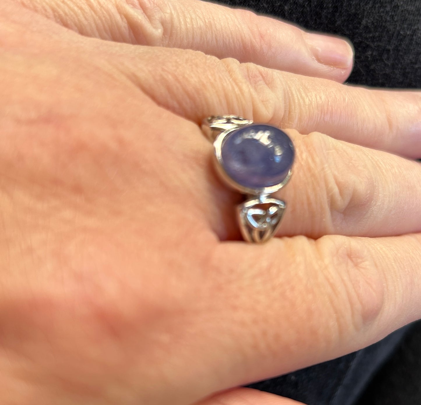 Stunning Tanzanite Cabochon 925 Silver Ring - 5.5ct & Celtic Design