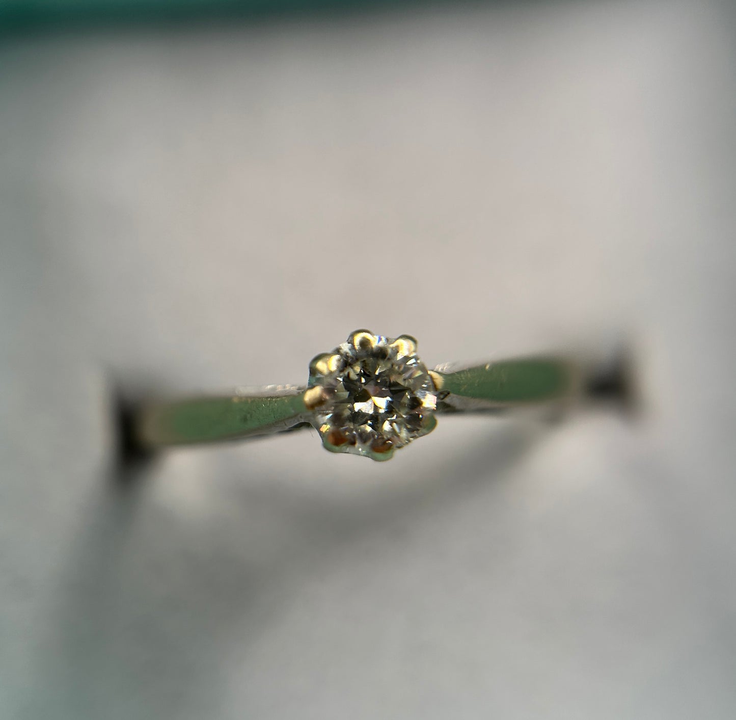 18ct White Gold Solitaire Diamond Ring (1/4ct) Size K 1/2 Hallmarked