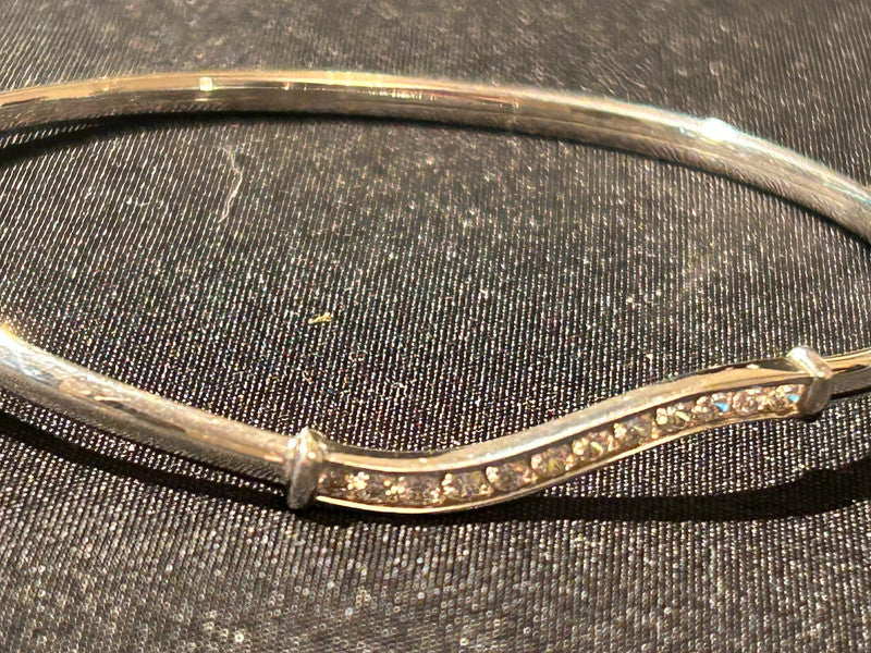 Elegant Silver 925 Bangle – 4g