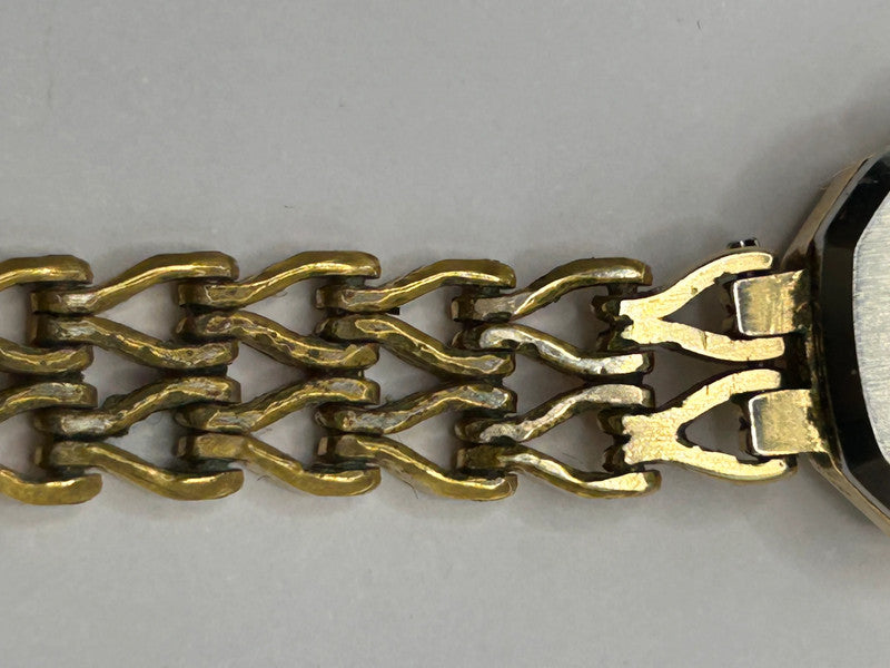 Elegant Vintage Seiko Gold Tone Ladies Wind Up Watch - Retro Octagonal Design - Working