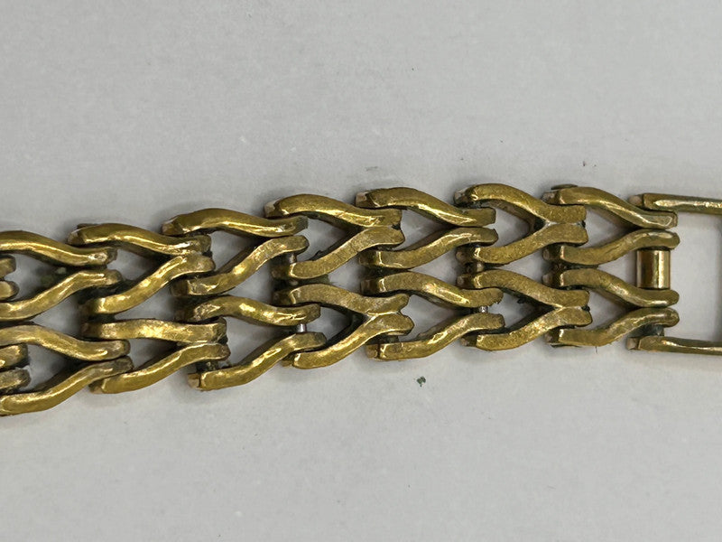 Elegant Vintage Seiko Gold Tone Ladies Wind Up Watch - Retro Octagonal Design - Working