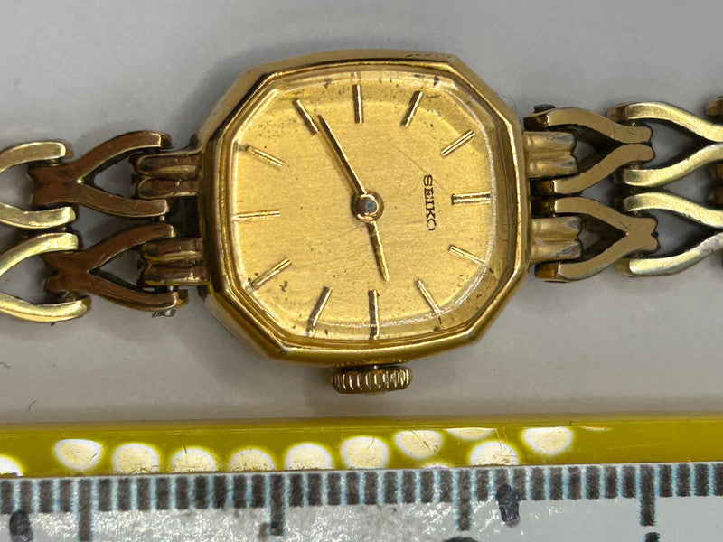 Elegant Vintage Seiko Gold Tone Ladies Wind Up Watch - Retro Octagonal Design - Working