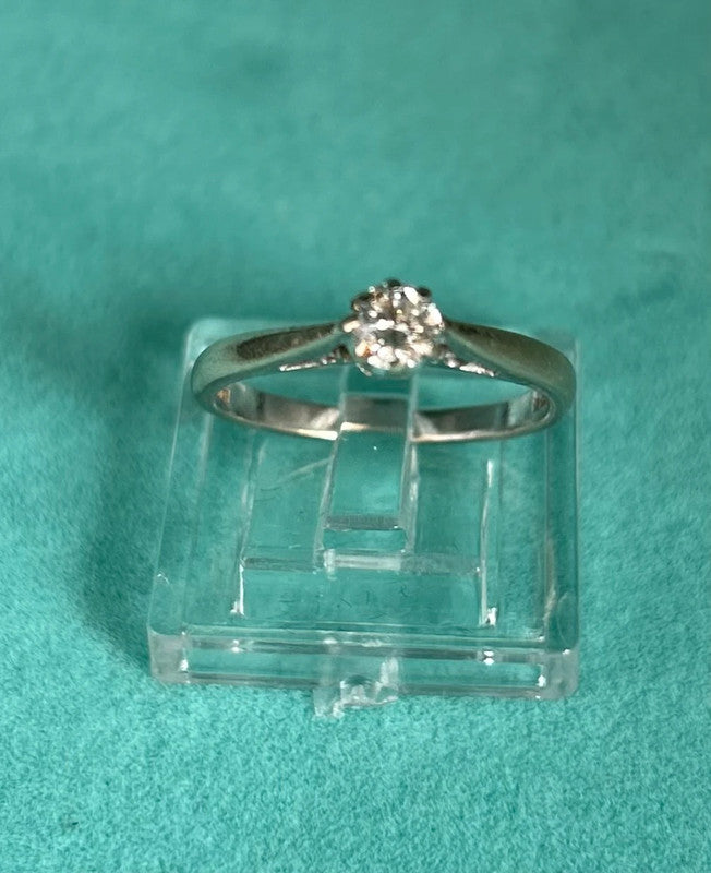 18ct White Gold Solitaire Diamond Ring (1/4ct) Size K 1/2 Hallmarked