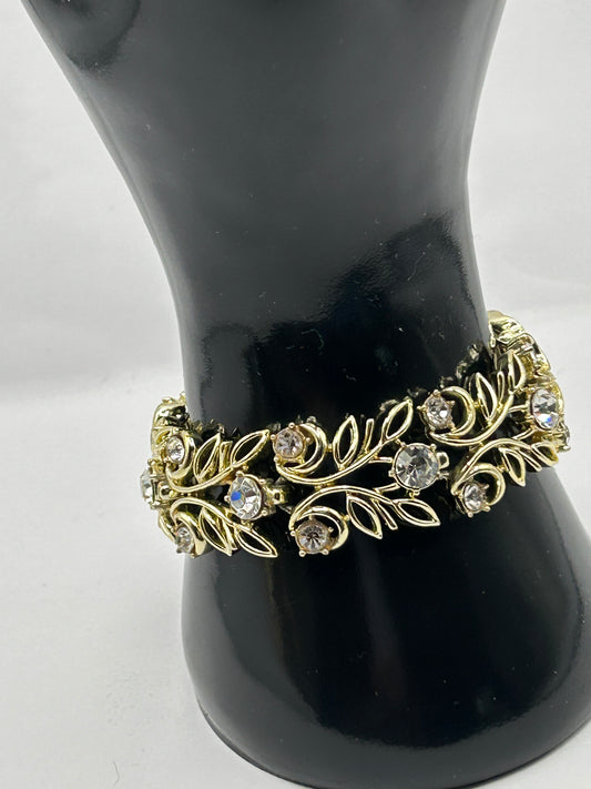 Vintage Signed Jewelcraft Gold Tone Leaf & Rhinestone Bracelet 7"