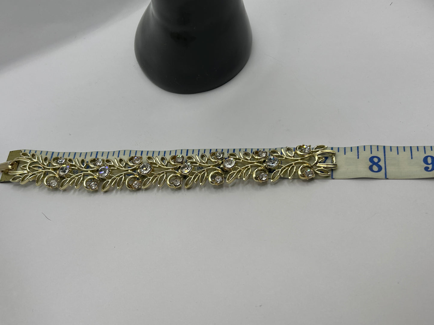 Vintage Signed Jewelcraft Gold Tone Leaf & Rhinestone Bracelet 7"
