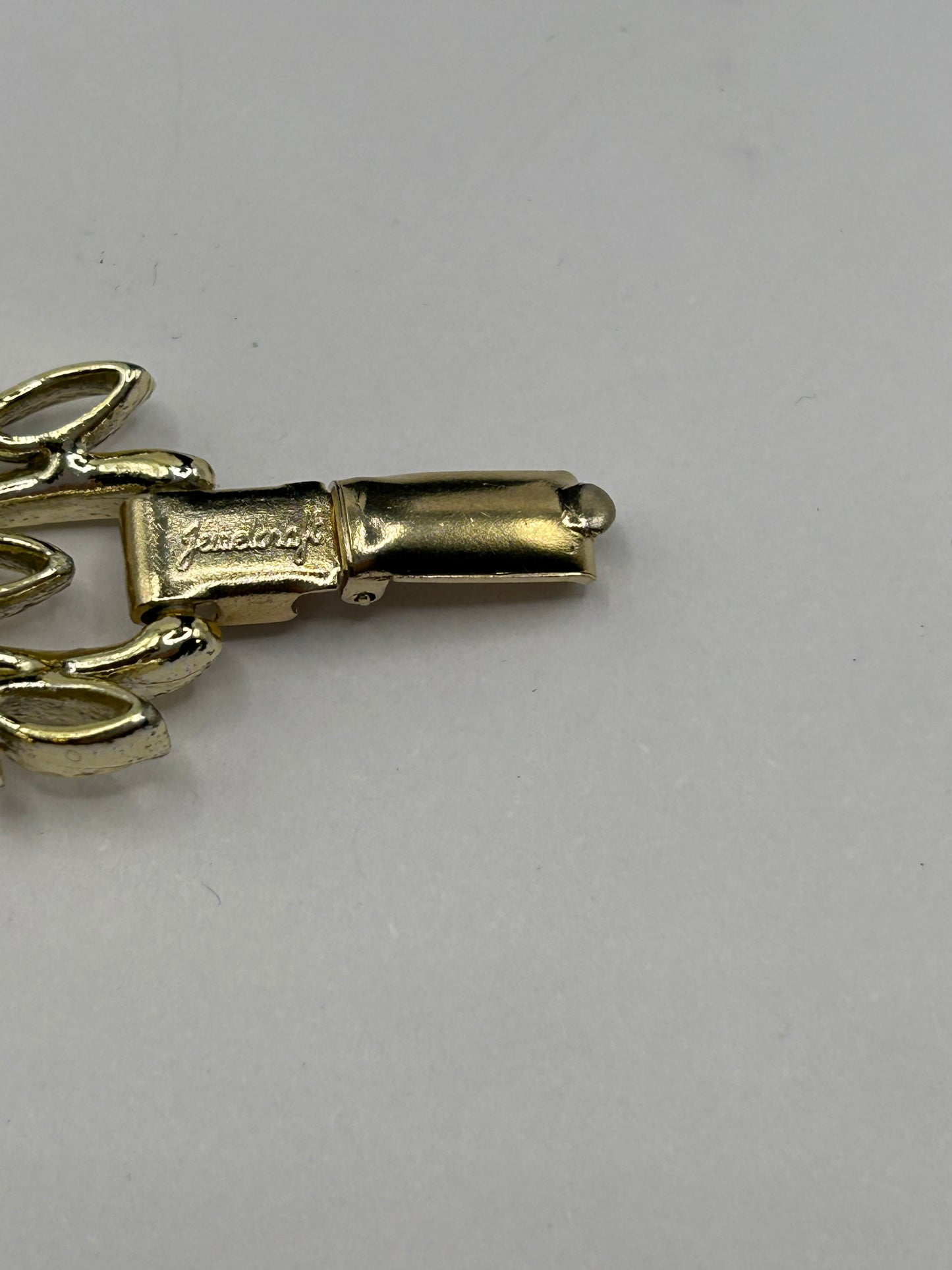 Vintage Signed Jewelcraft Gold Tone Leaf & Rhinestone Bracelet 7"