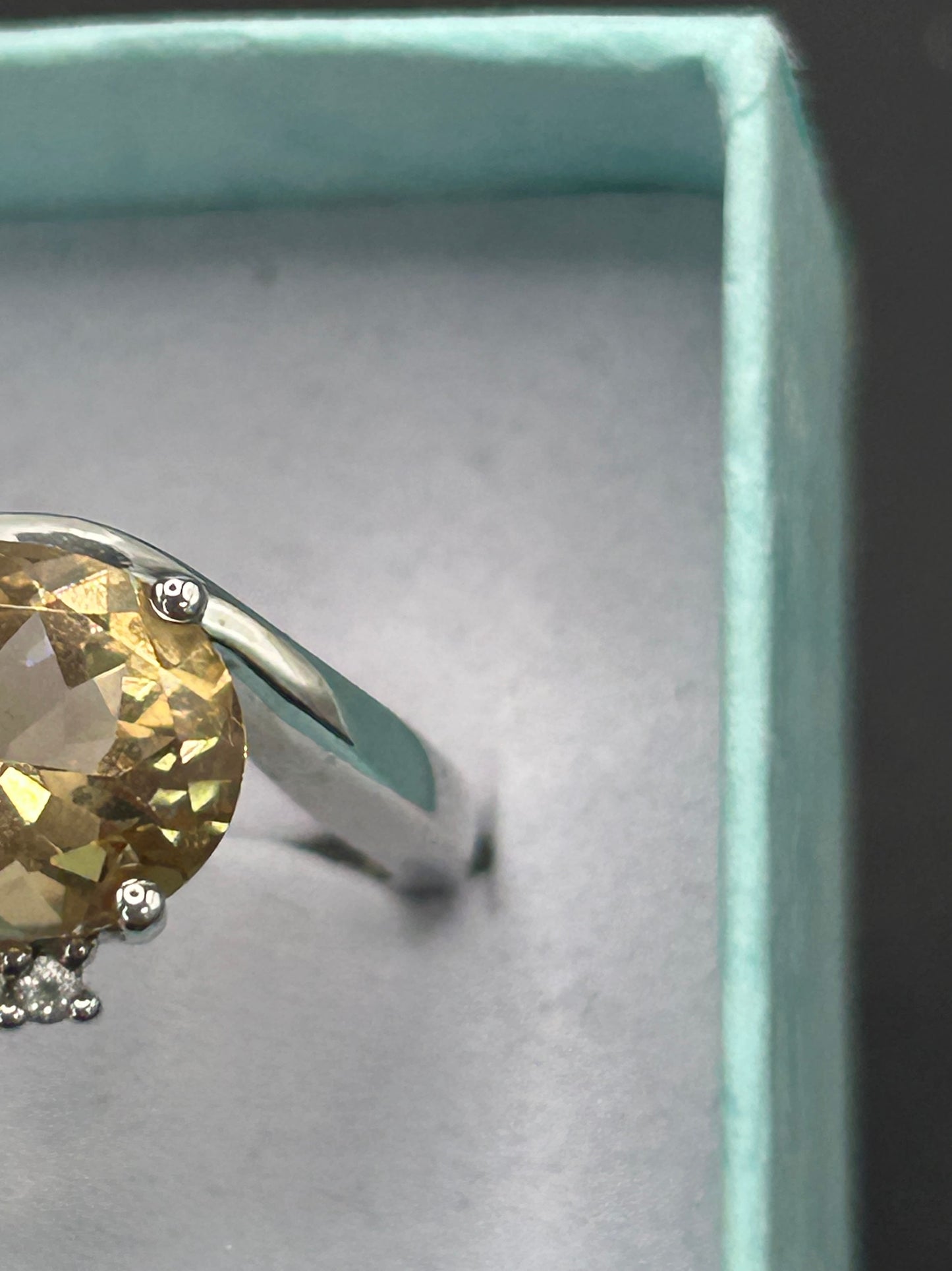 Vintage 925 Sterling Silver Champagne Quartz Statement Band Ring - Chunky & Bold