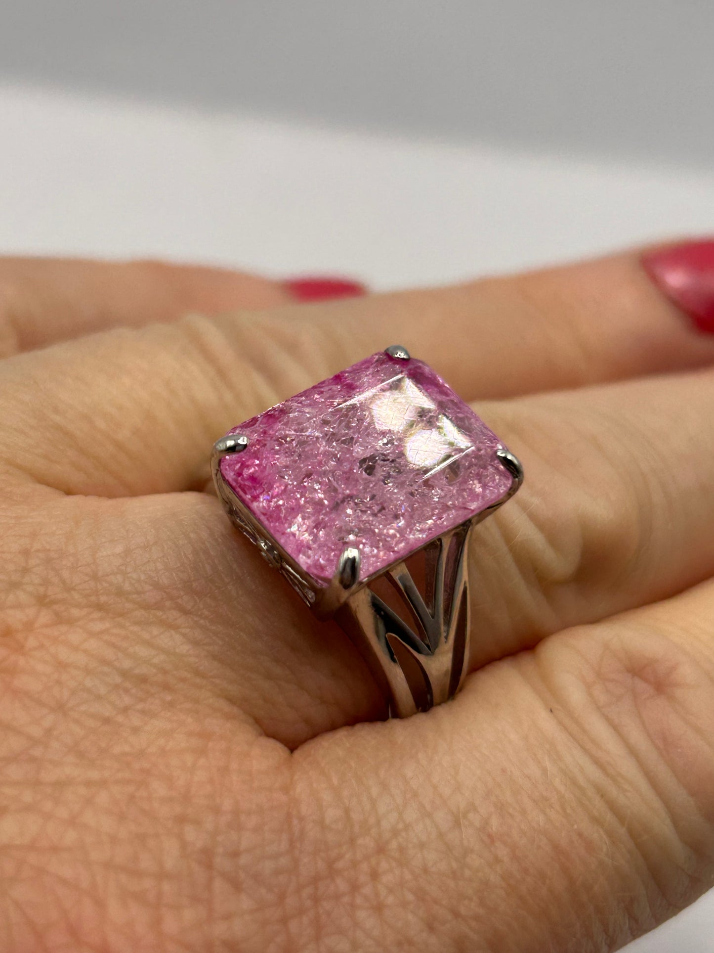 Sterling Silver Pink Crackled Quartz Ring - Size T 1/2 - With Certificate
