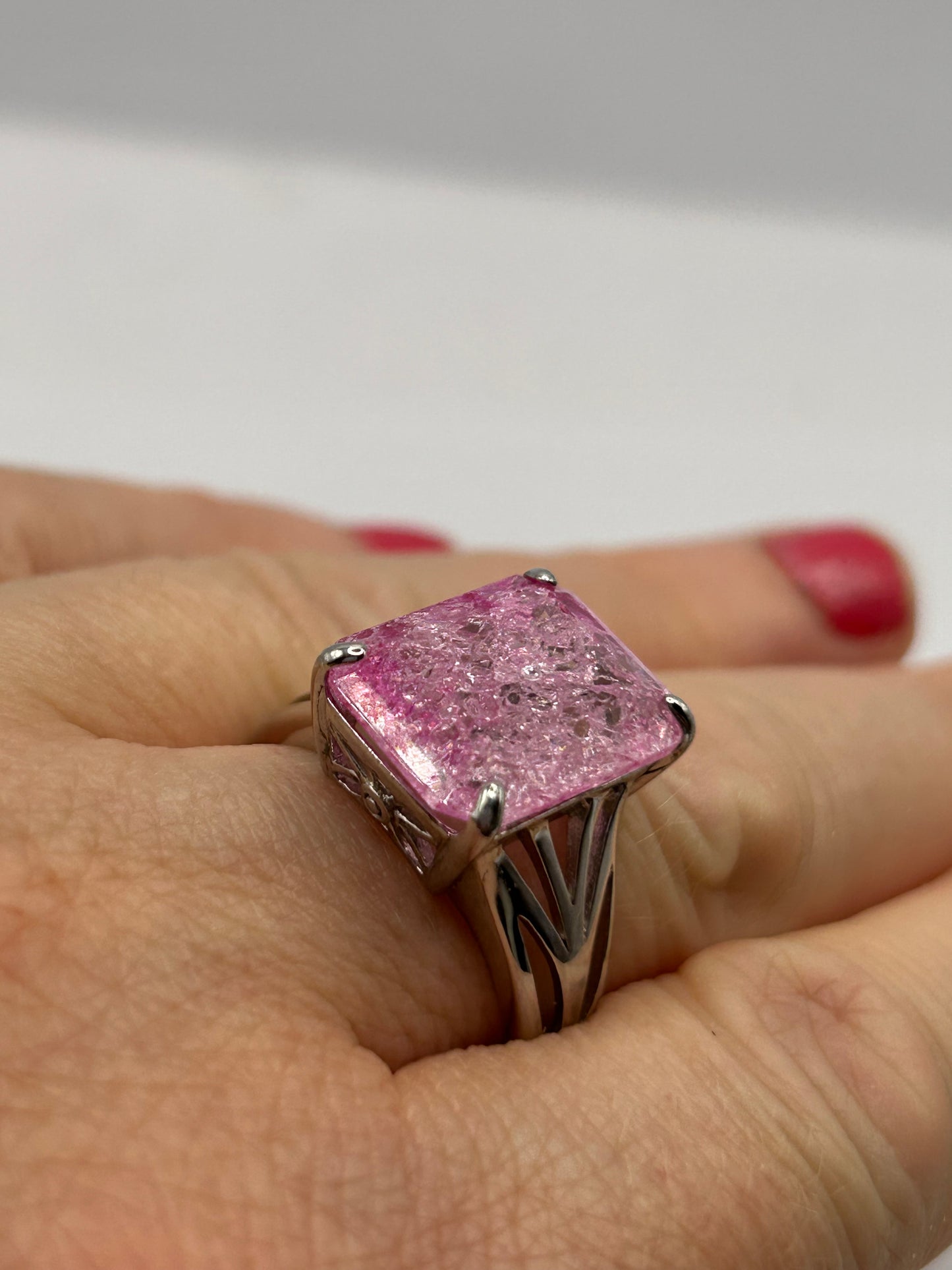 Sterling Silver Pink Crackled Quartz Ring - Size T 1/2 - With Certificate