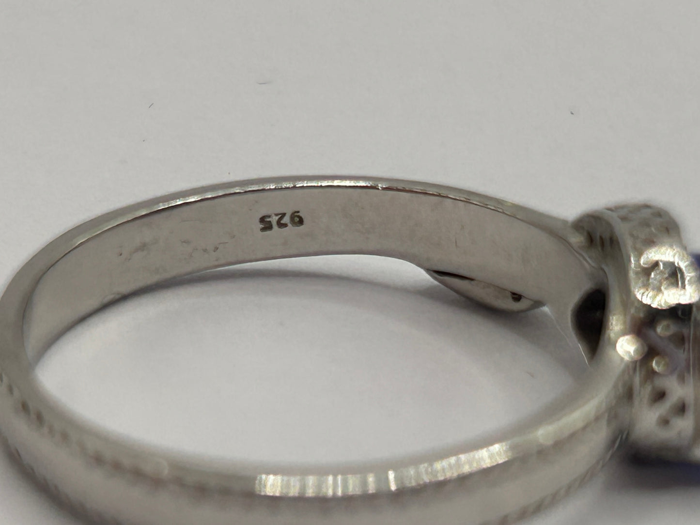 Silver Tanzanite Cabochon Ring - 5.5ct & Celtic Design - With Certificate