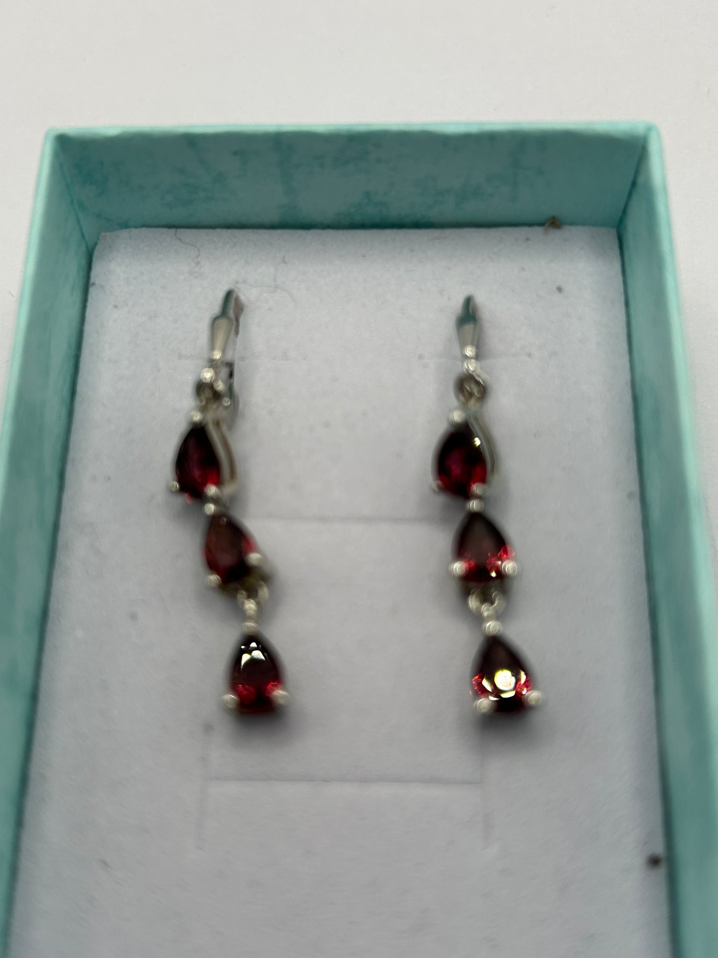 Dazzling 3.04ct Rhodolite Garnet Sterling Silver Triple Drop Earrings (3.38g)