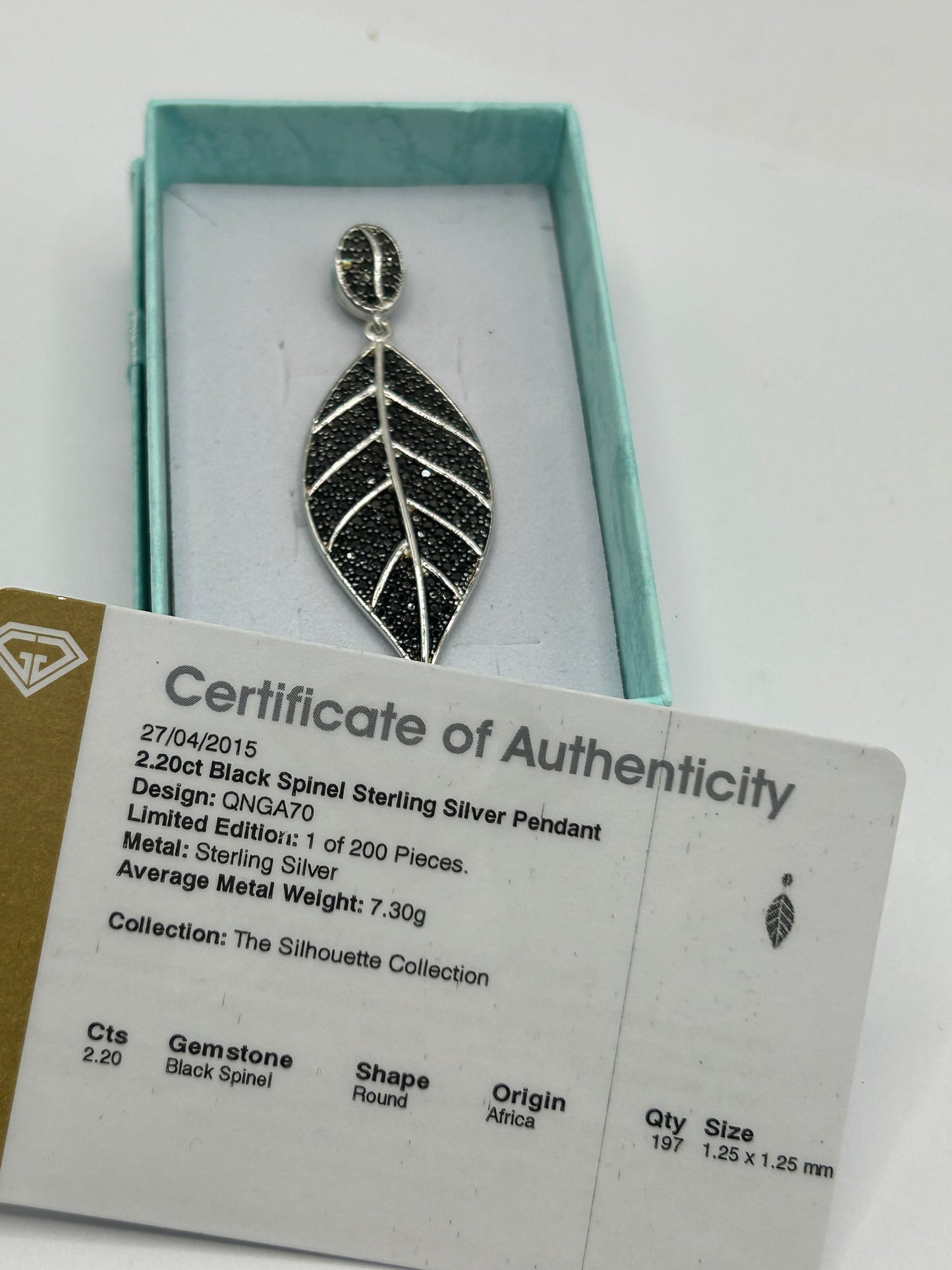 Sparkling 2.20ct Black Spinel Sterling Silver Leaf Pendant (7.30g)