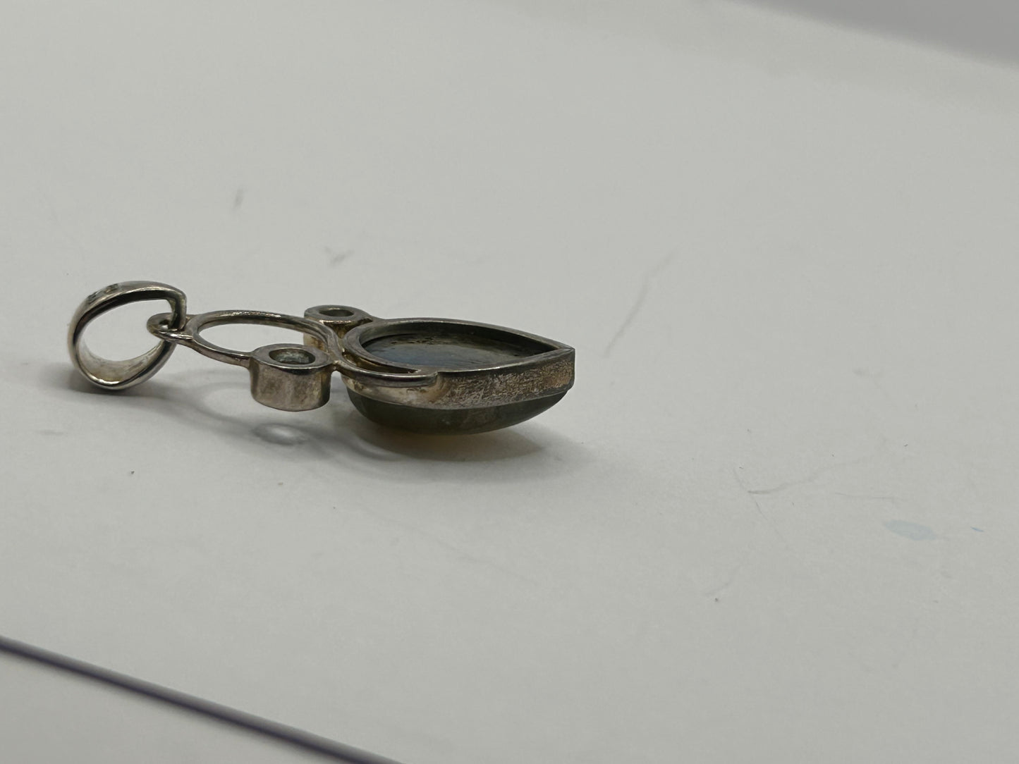 Mesmerising 16.75ct Spectrolite & Blue Topaz Sterling Silver Pendant (5.02g)