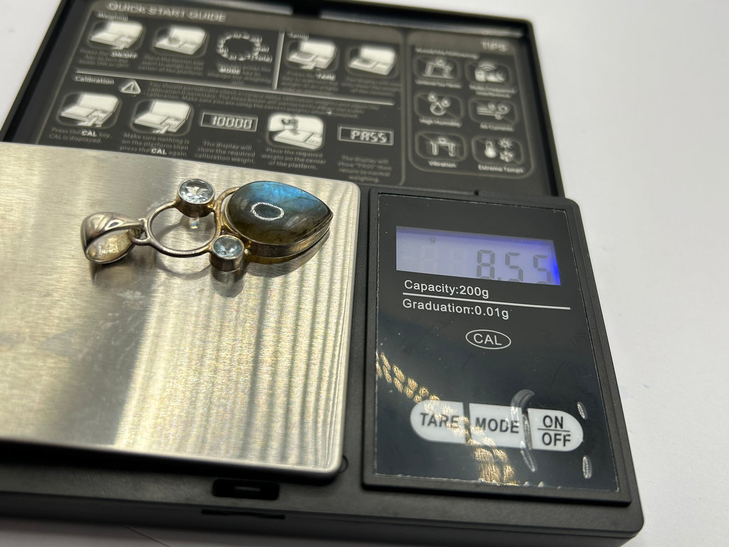 Mesmerising 16.75ct Spectrolite & Blue Topaz Sterling Silver Pendant (5.02g)