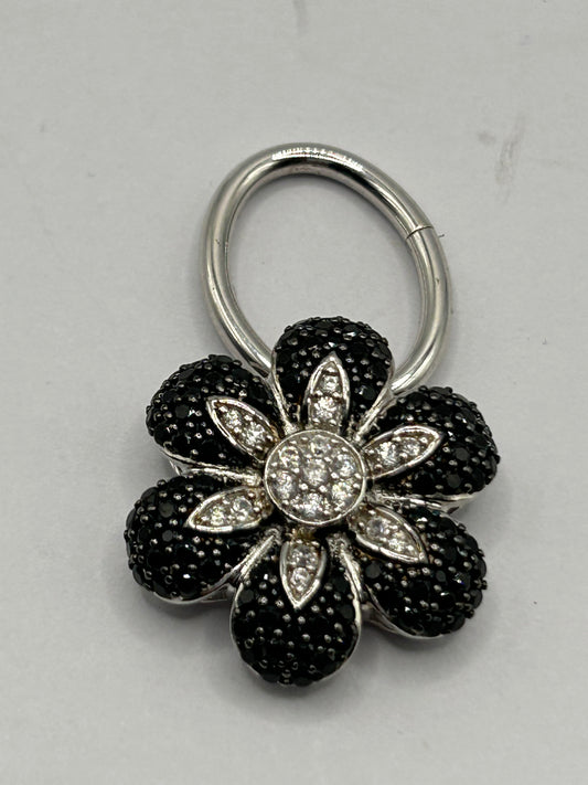 Sparkling 1.14ct Black Spinel & White Zircon Sterling Silver Flower Pendant (3.77g)