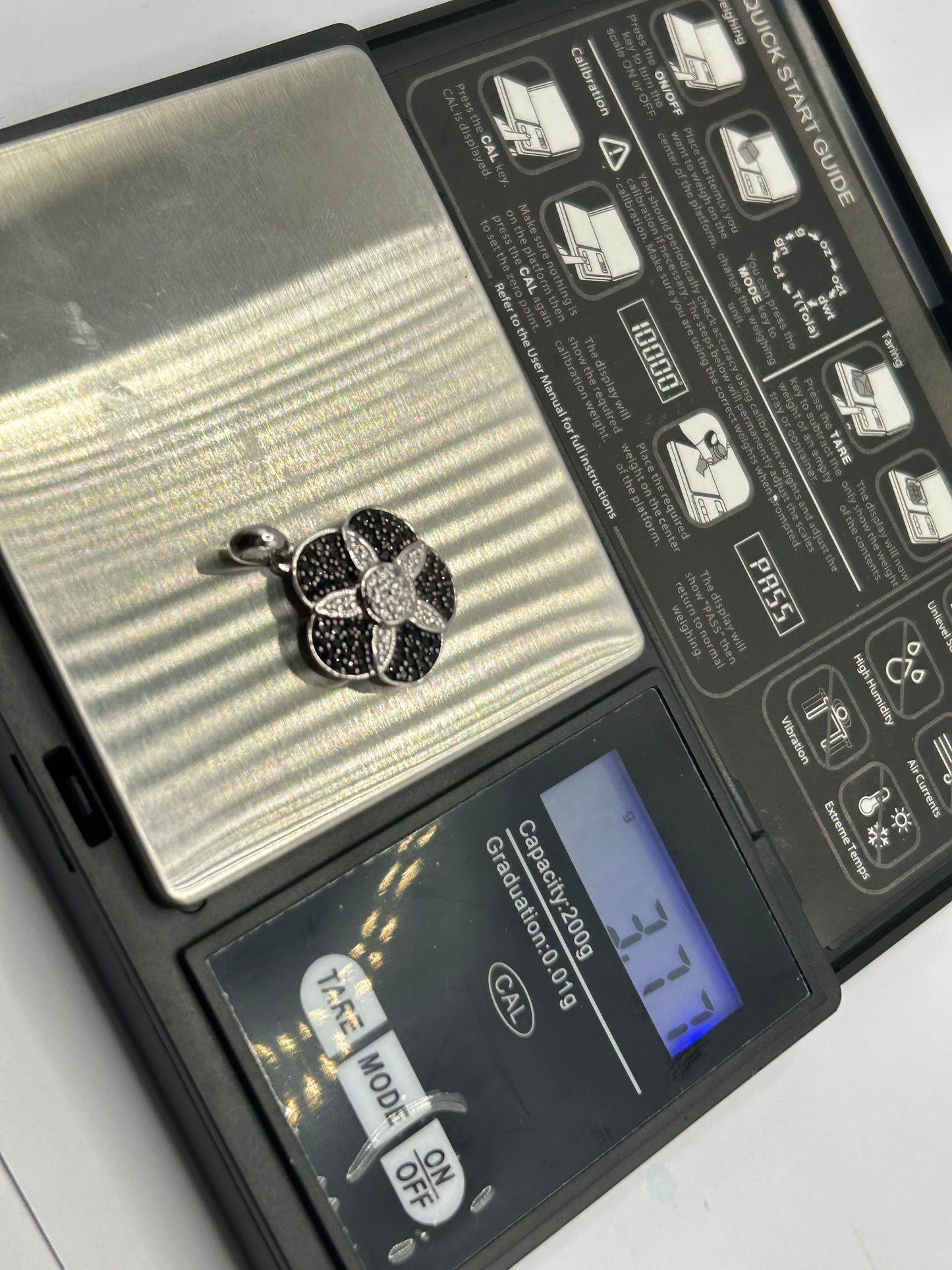 Sparkling 2.36ct Black Spinel & White Zircon Sterling Silver Flower Pendant (3.86g)