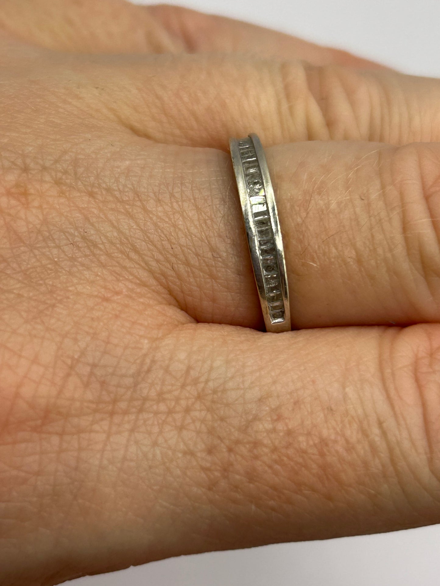 Sparkling 9ct Gold Baguette Diamond Eternity/Stacking Ring - 0.25ct With Certificate of Authenticity