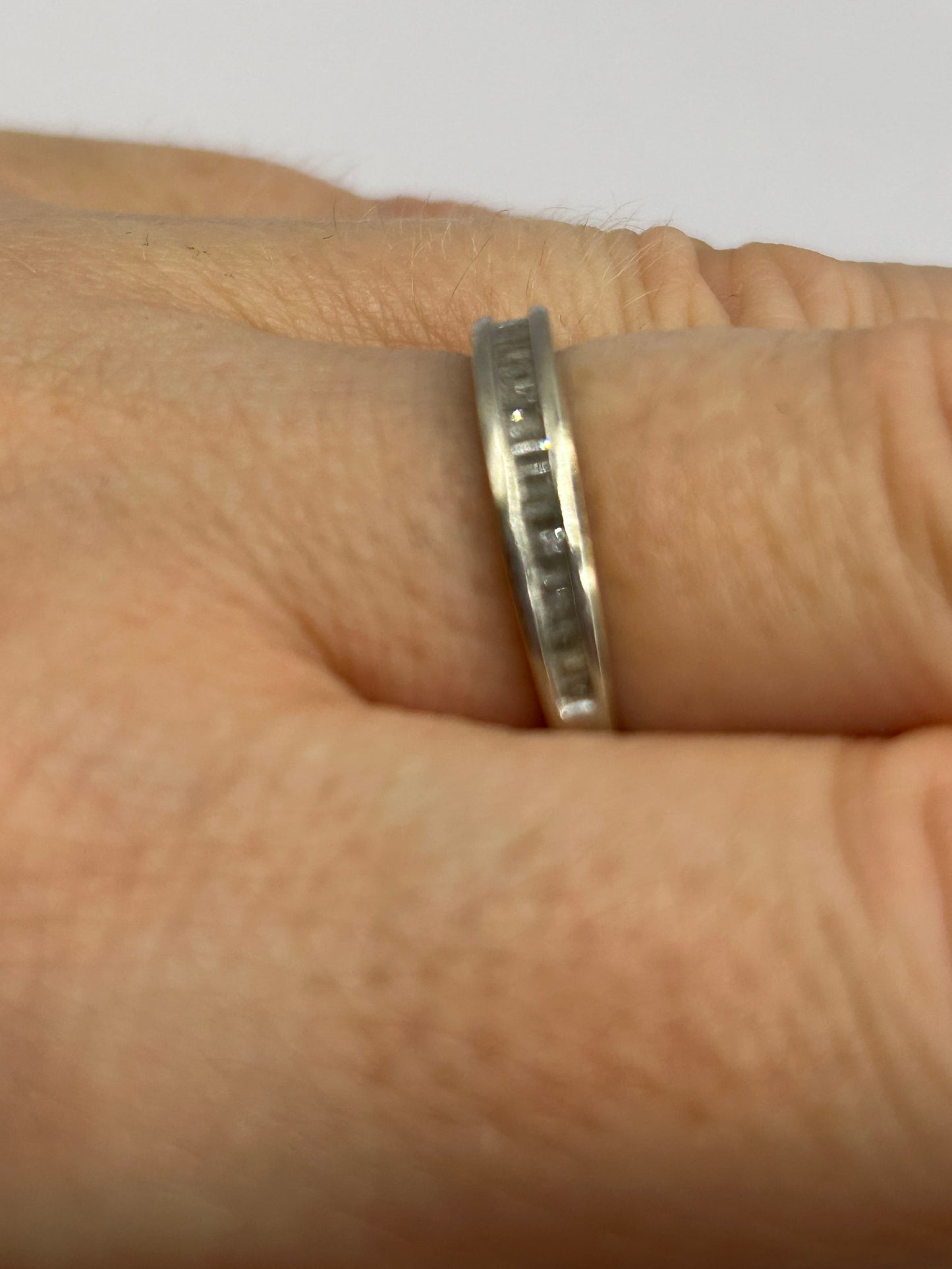 Sparkling 9ct Gold Baguette Diamond Eternity/Stacking Ring - 0.25ct With Certificate of Authenticity