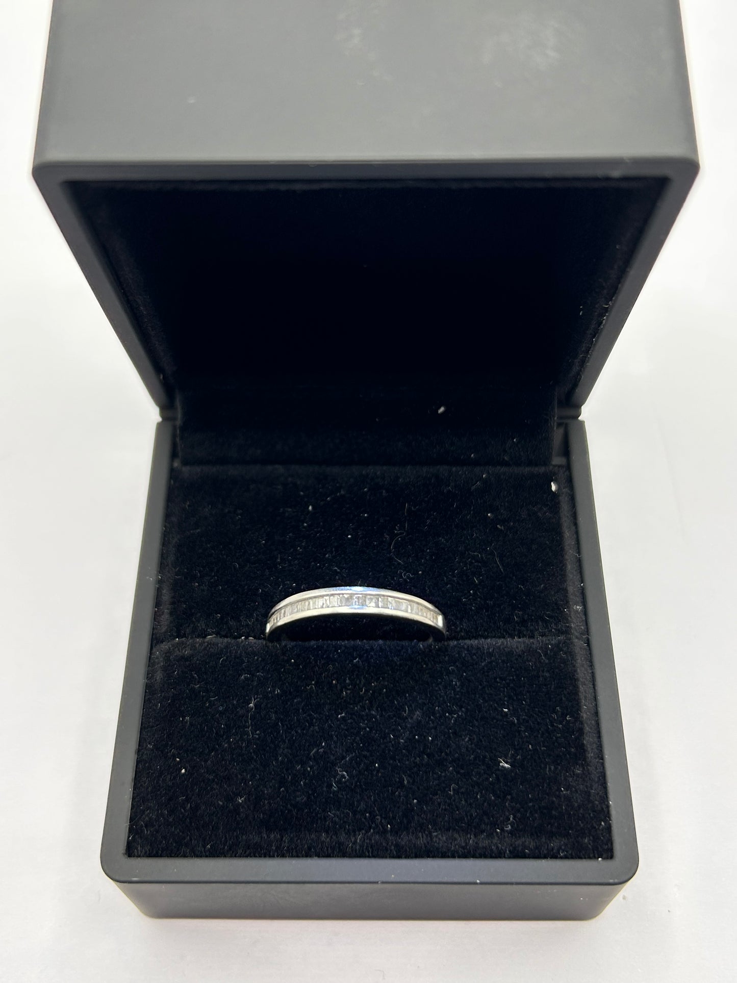 Sparkling 9ct Gold Baguette Diamond Eternity/Stacking Ring - 0.25ct With Certificate of Authenticity