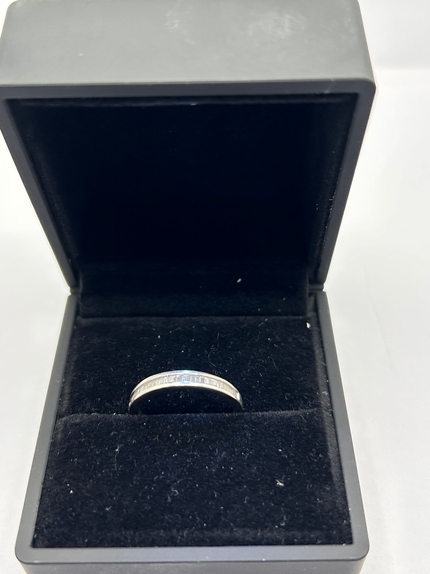 Sparkling 9ct Gold Baguette Diamond Eternity/Stacking Ring - 0.25ct With Certificate of Authenticity