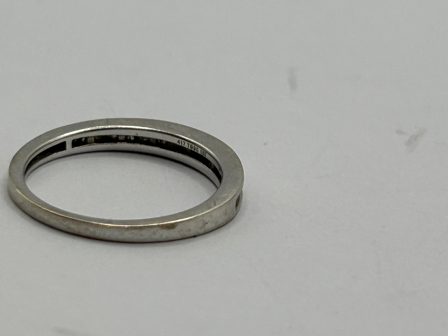 Sparkling 9ct Gold Baguette Diamond Eternity/Stacking Ring - 0.25ct With Certificate of Authenticity