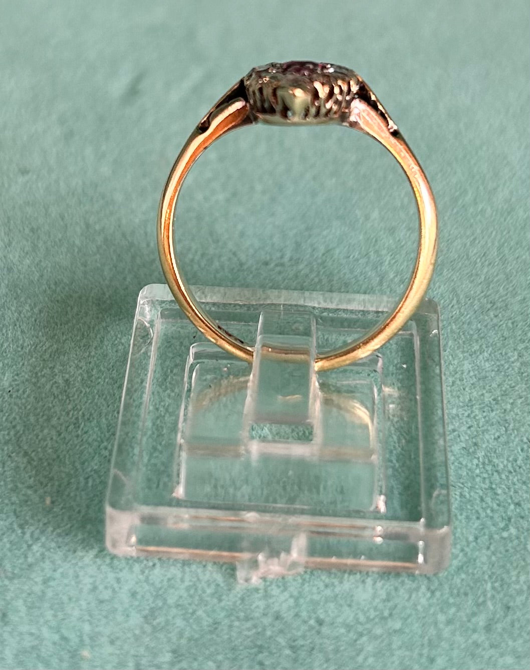 Stunning Vintage 18ct Gold Diamond & Red Spinel Marquise/Navette Cluster Ring