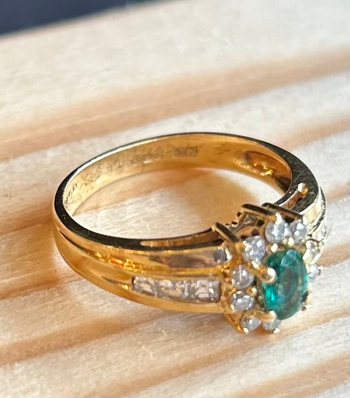 18ct Yellow Gold Emerald & Diamond Cluster Ring (3.15g) Vintage