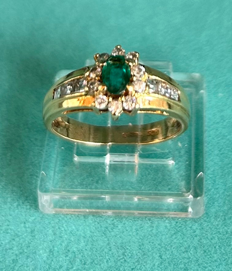 18ct Yellow Gold Emerald & Diamond Cluster Ring (3.15g) Vintage