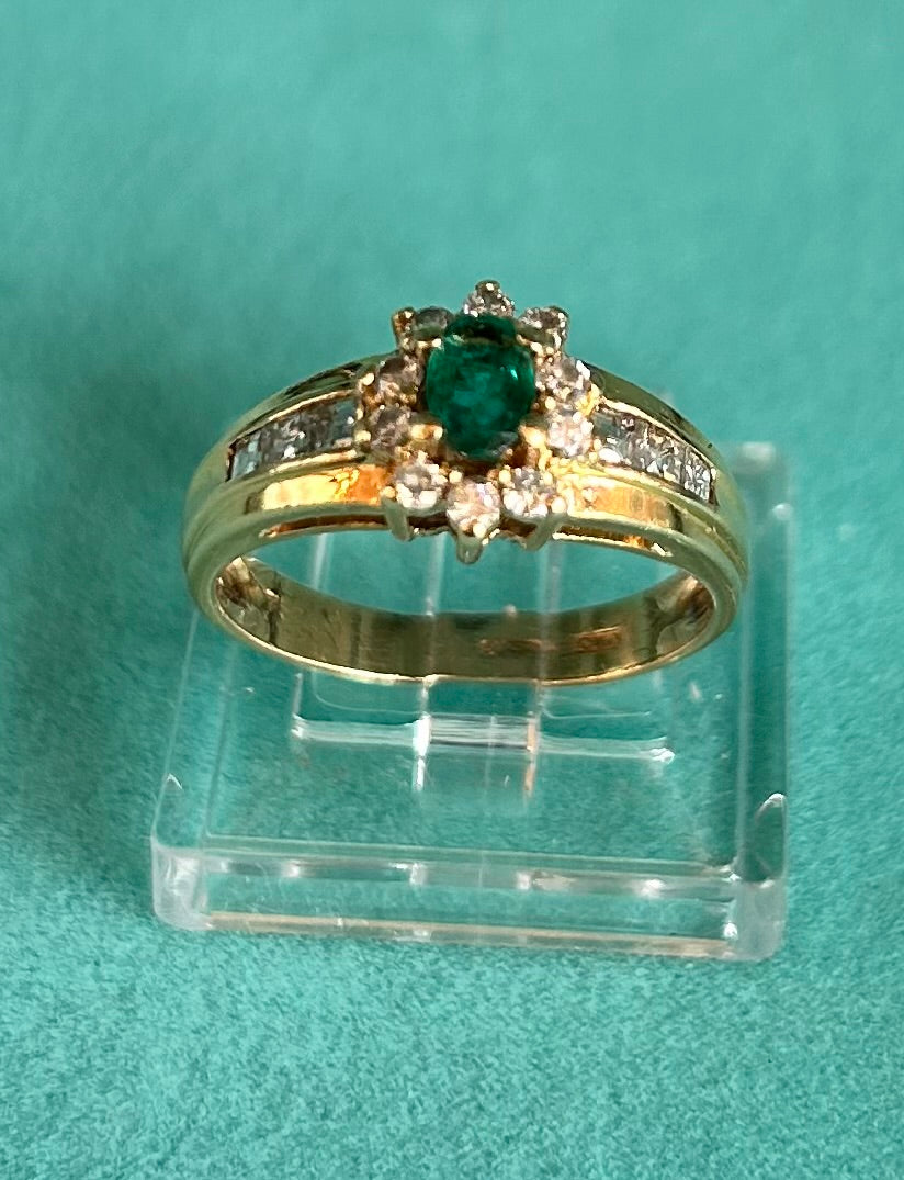 18ct Yellow Gold Emerald & Diamond Cluster Ring (3.15g) Vintage