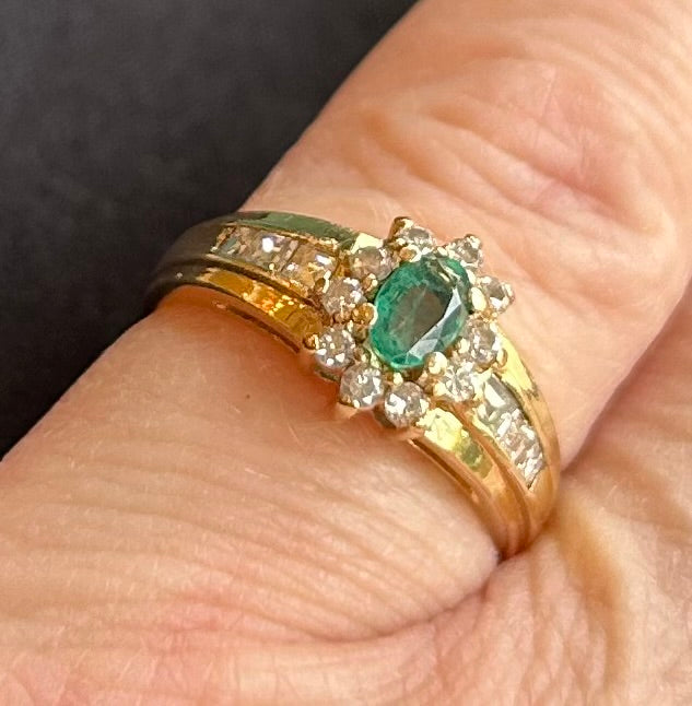 18ct Yellow Gold Emerald & Diamond Cluster Ring (3.15g) Vintage