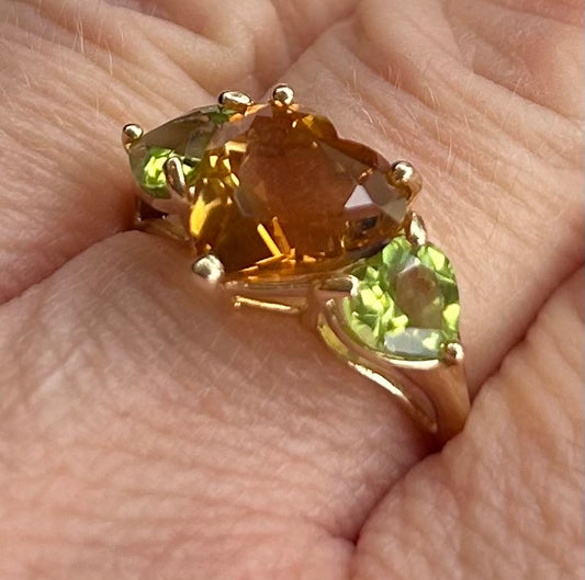 Vibrant Vintage 14k Gold Citrine & Peridot Heart Trilogy Ring 3-Stone Ring Hallmarked