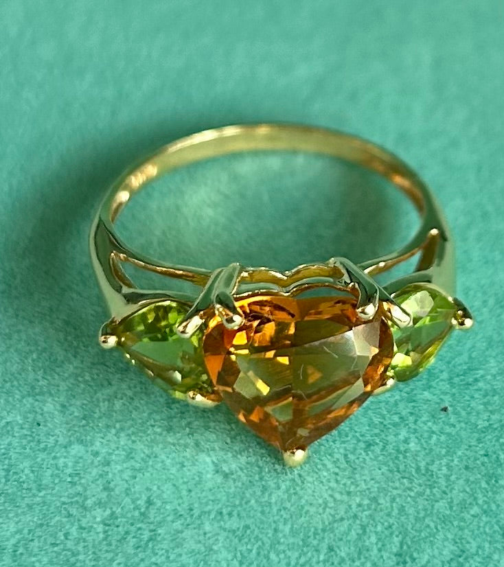 Vibrant Vintage 14k Gold Citrine & Peridot Heart Trilogy Ring 3-Stone Ring Hallmarked