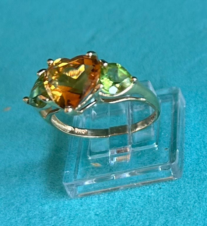 Vibrant Vintage 14k Gold Citrine & Peridot Heart Trilogy Ring 3-Stone Ring Hallmarked