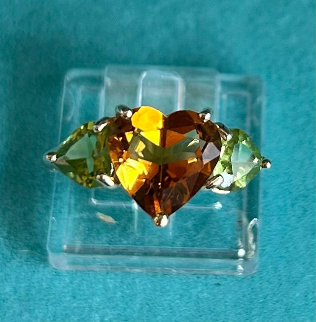 Vibrant Vintage 14k Gold Citrine & Peridot Heart Trilogy Ring 3-Stone Ring Hallmarked