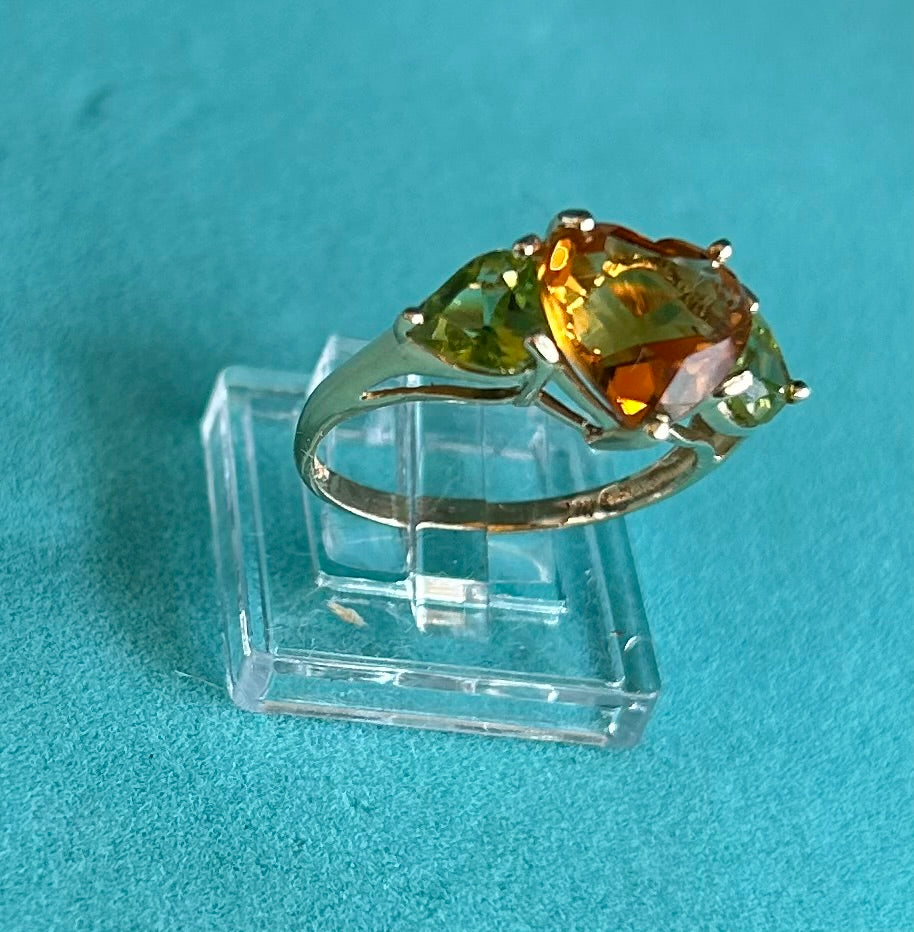 Vibrant Vintage 14k Gold Citrine & Peridot Heart Trilogy Ring 3-Stone Ring Hallmarked