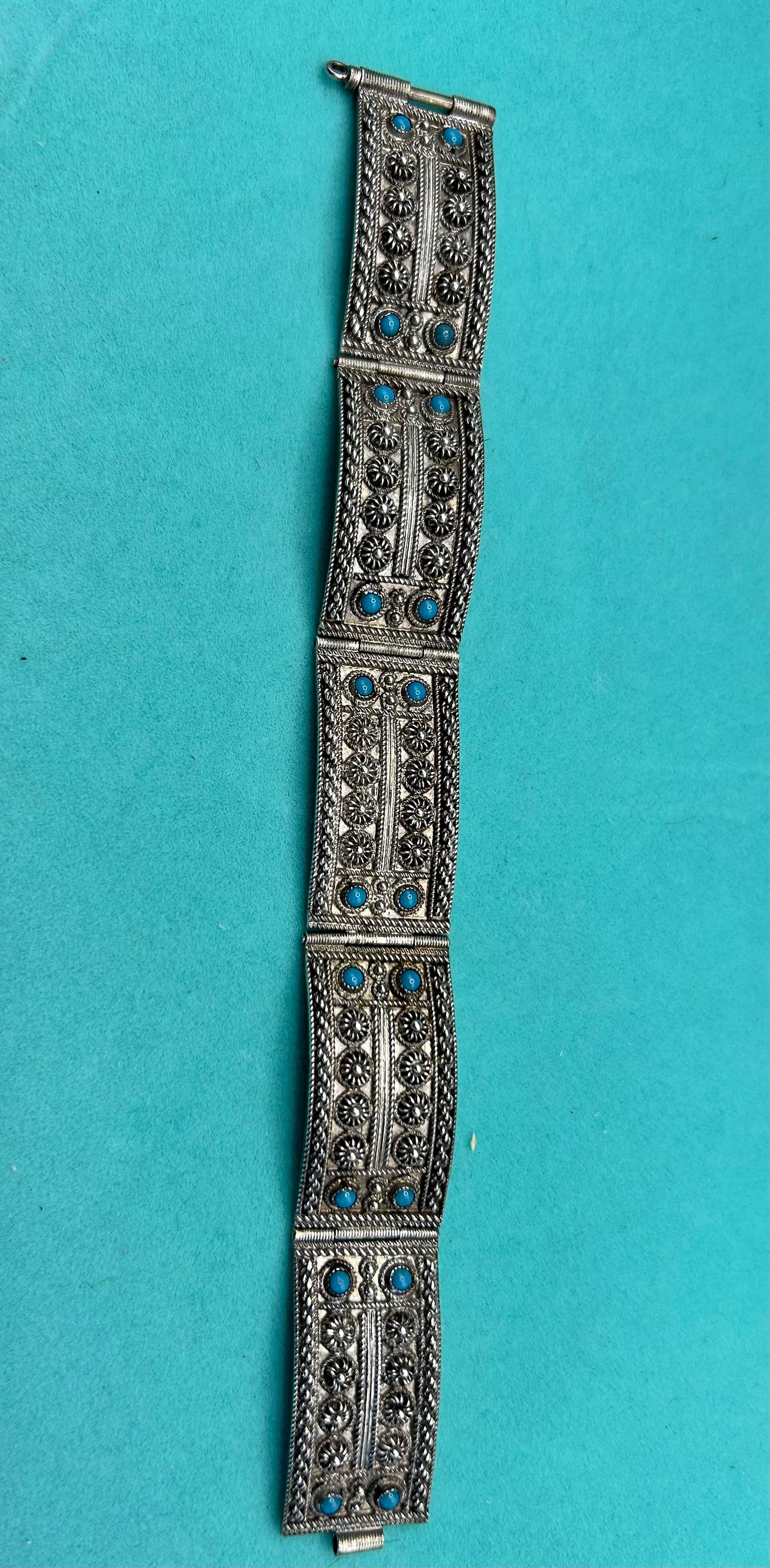 Stunning Vintage 900 Silver Turquoise Bracelet - "Nu Nu" - 29g