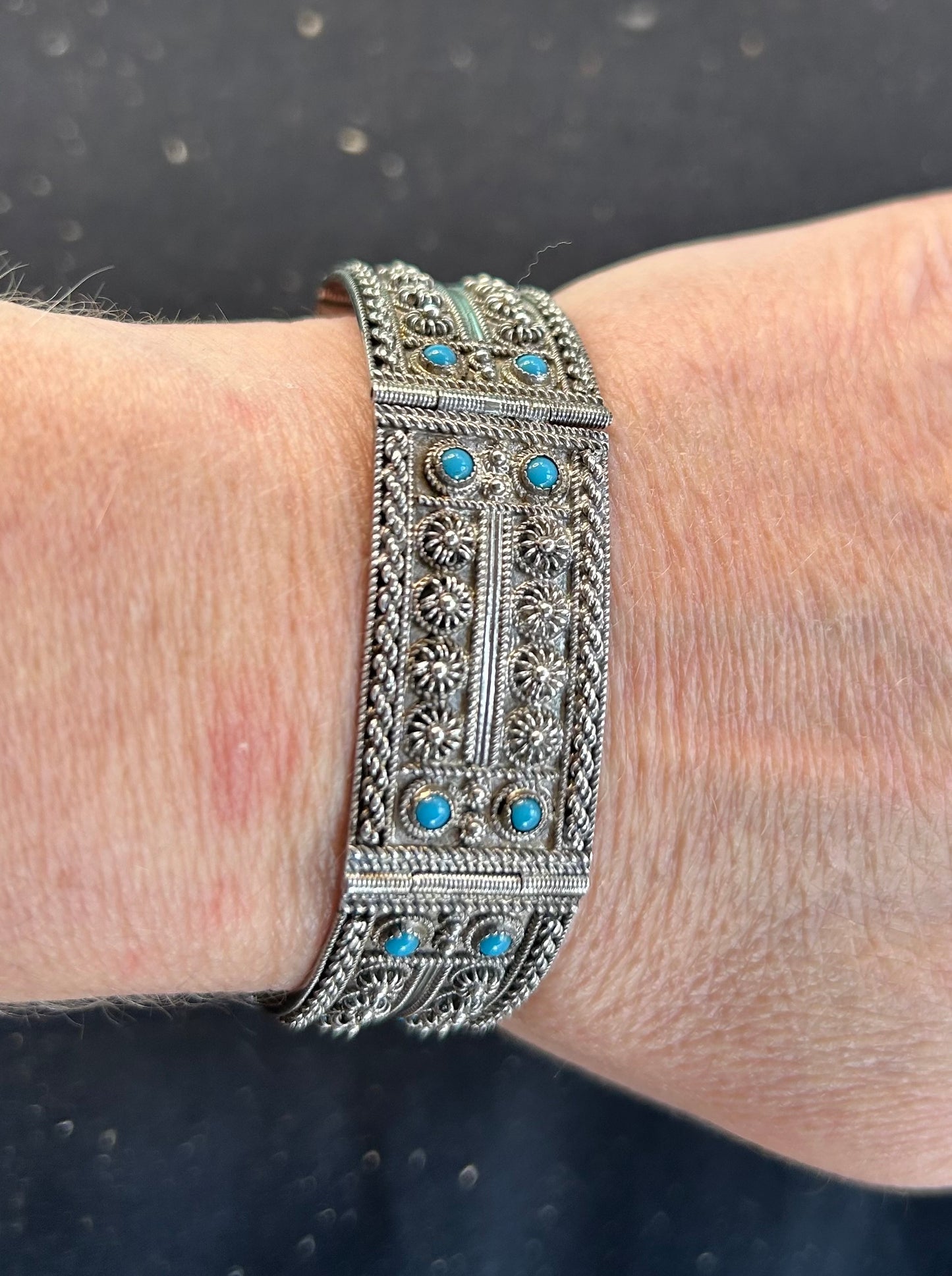 Stunning Vintage 900 Silver Turquoise Bracelet - "Nu Nu" - 29g