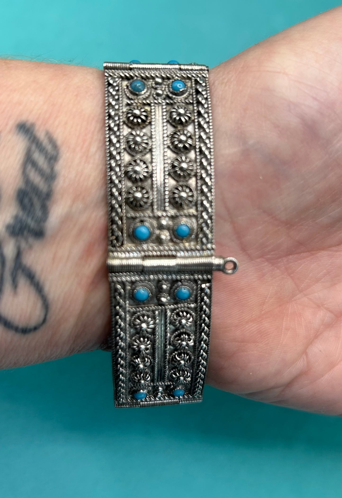 Stunning Vintage 900 Silver Turquoise Bracelet - "Nu Nu" - 29g