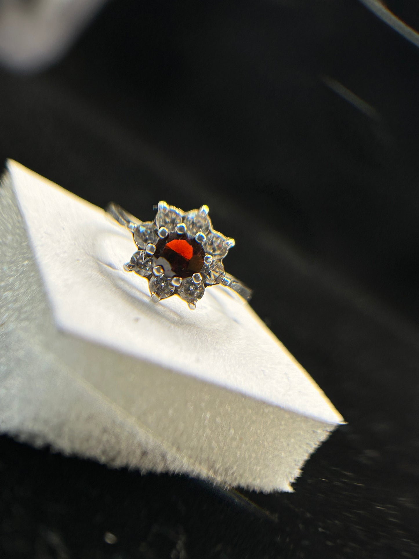Stunning Vintage 1979 PDL Jewellery Silver Garnet Ring