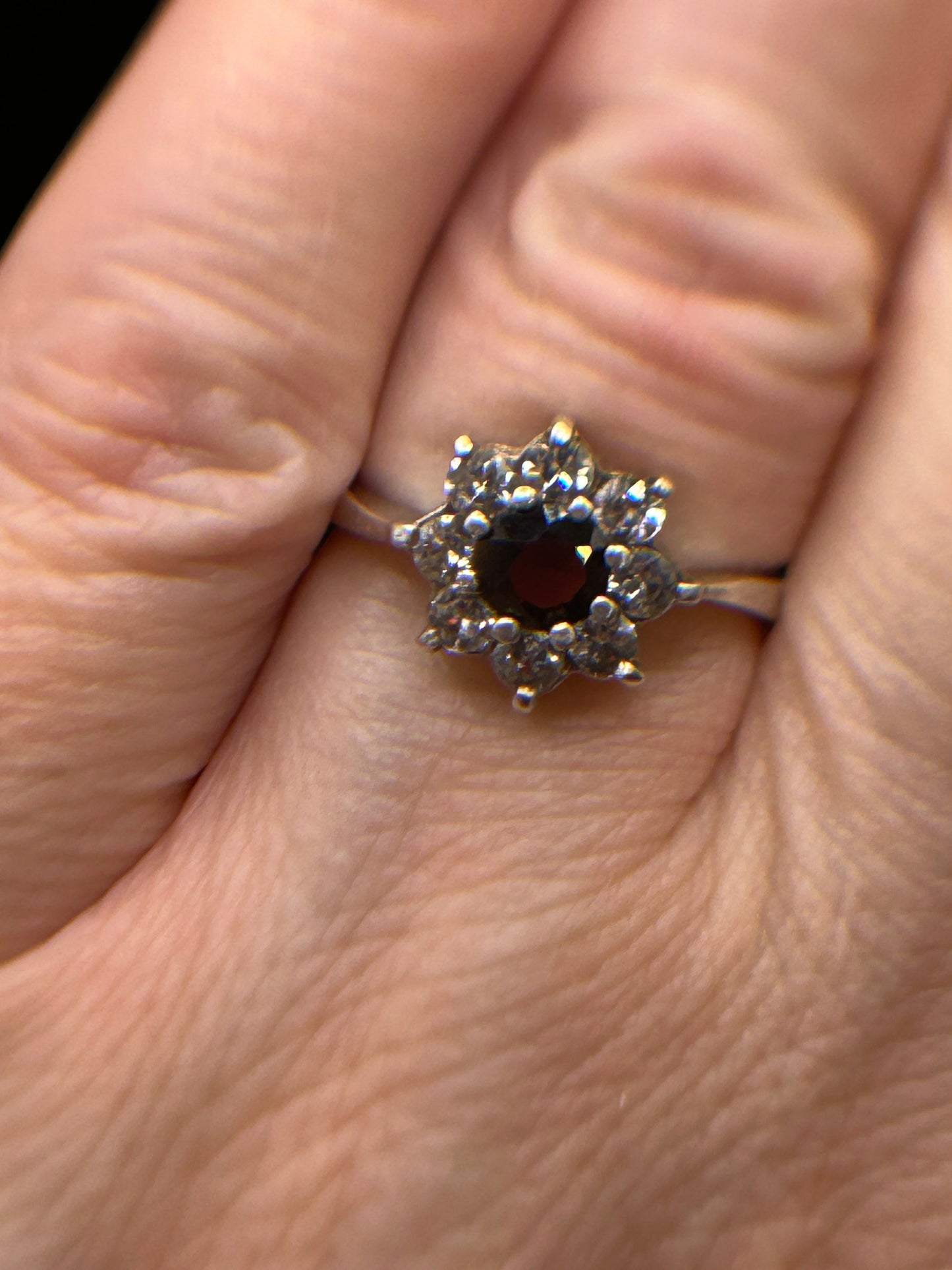 Stunning Vintage 1979 PDL Jewellery Silver Garnet Ring