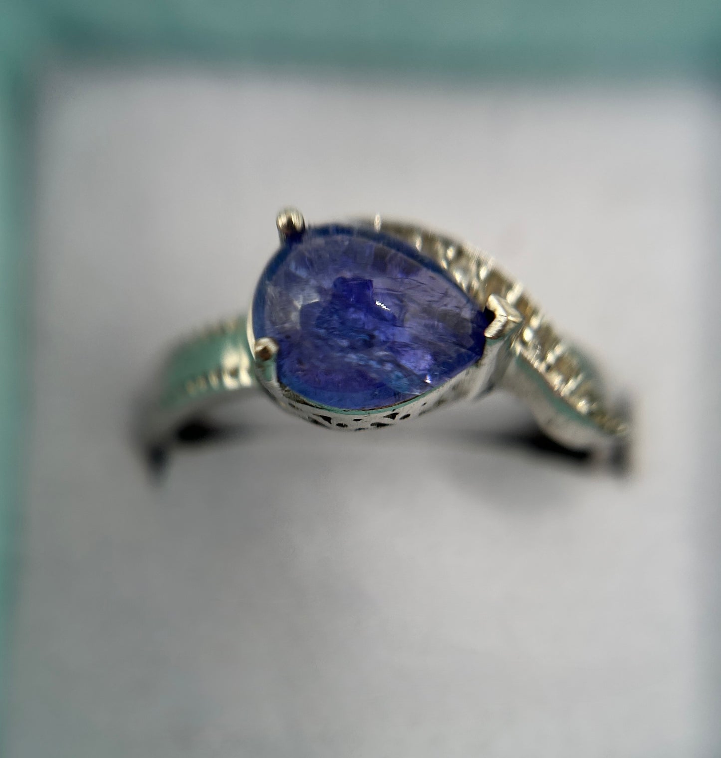 Silver Tanzanite Cabochon Ring - 5.5ct & Celtic Design - With Certificate