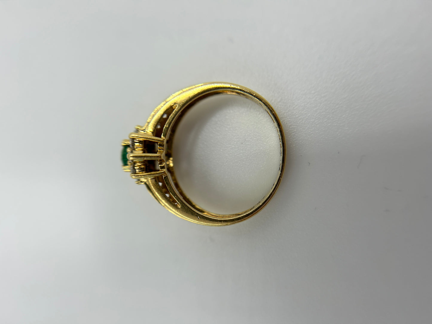 18ct Yellow Gold Emerald & Diamond Cluster Ring (3.15g) Vintage