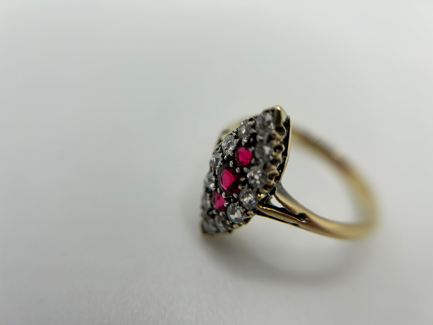 Stunning Vintage 18ct Gold Diamond & Red Spinel Marquise/Navette Cluster Ring