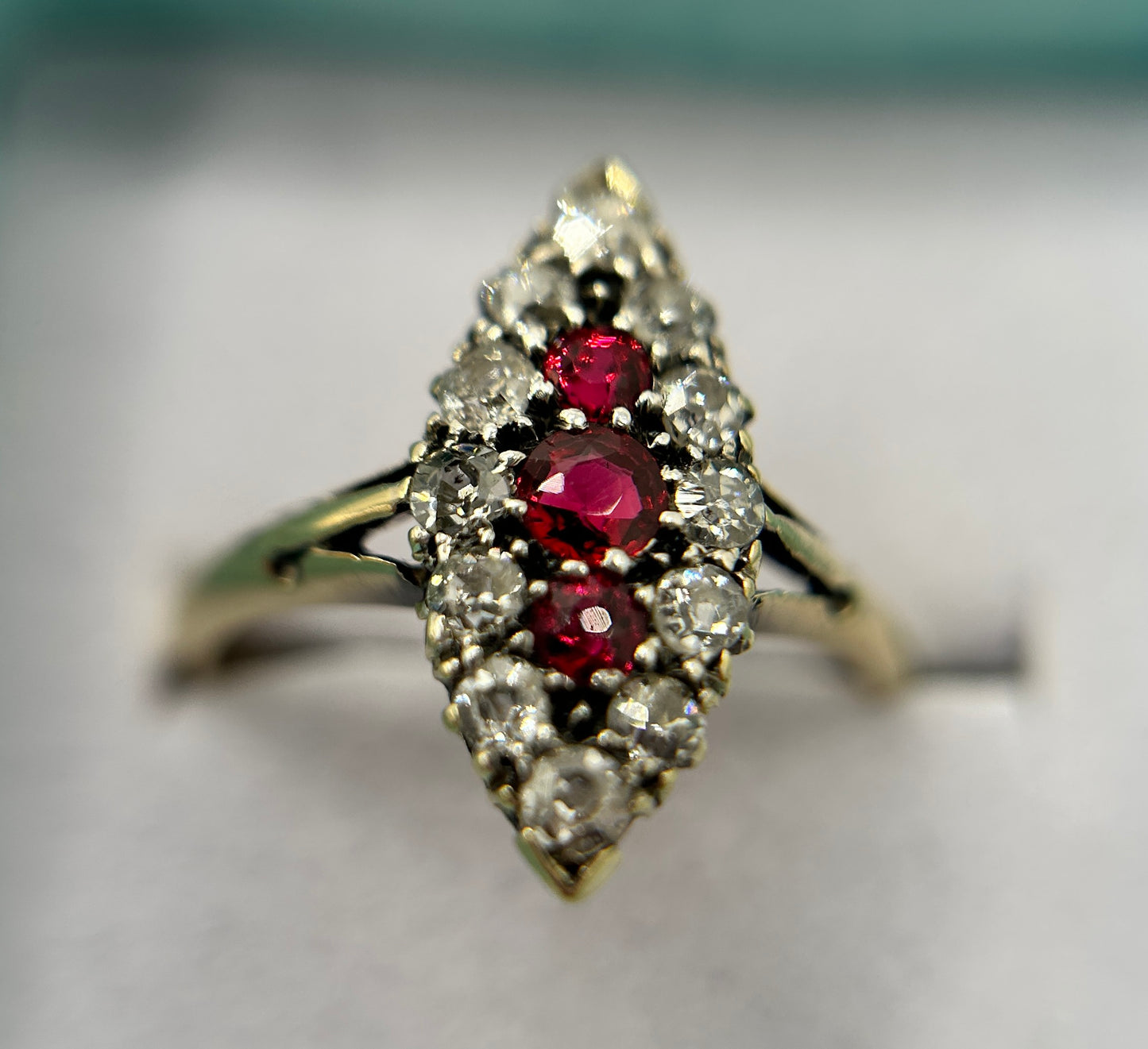 Stunning Vintage 18ct Gold Diamond & Red Spinel Marquise/Navette Cluster Ring