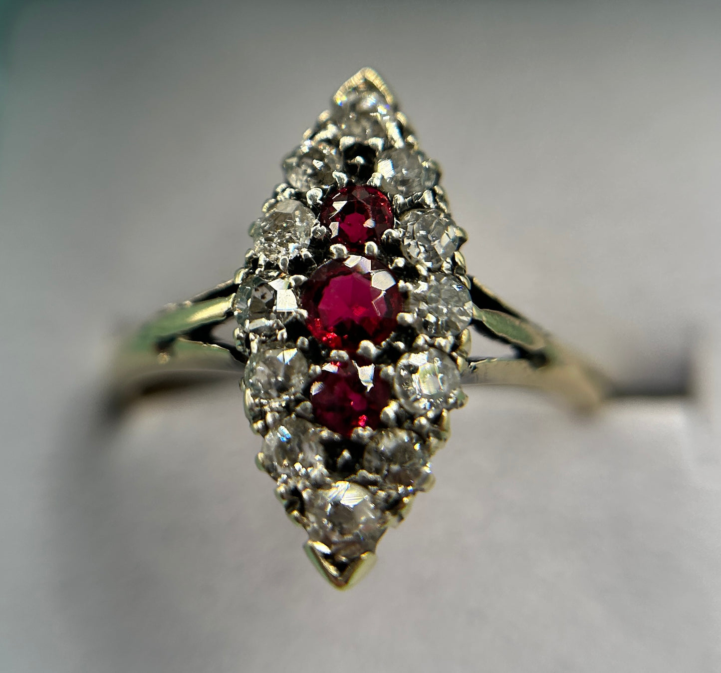 Stunning Vintage 18ct Gold Diamond & Red Spinel Marquise/Navette Cluster Ring