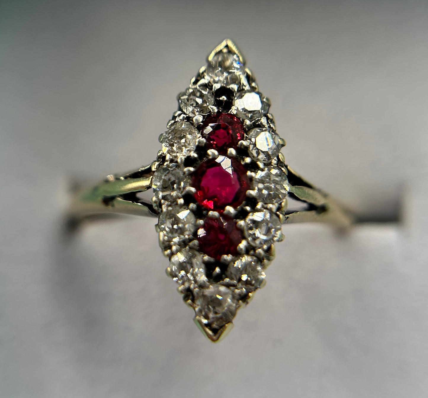 Stunning Vintage 18ct Gold Diamond & Red Spinel Marquise/Navette Cluster Ring