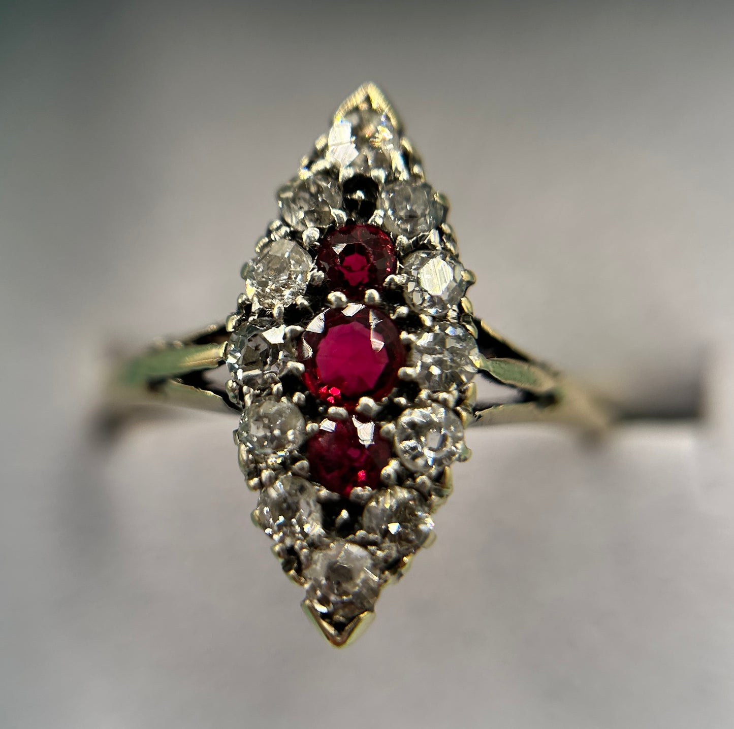 Stunning Vintage 18ct Gold Diamond & Red Spinel Marquise/Navette Cluster Ring