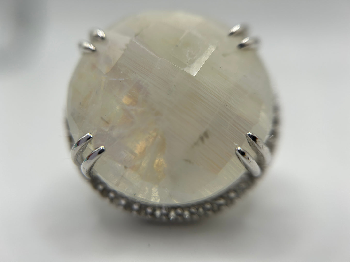 Capture the Celestial Glow: The Moonlight Ring