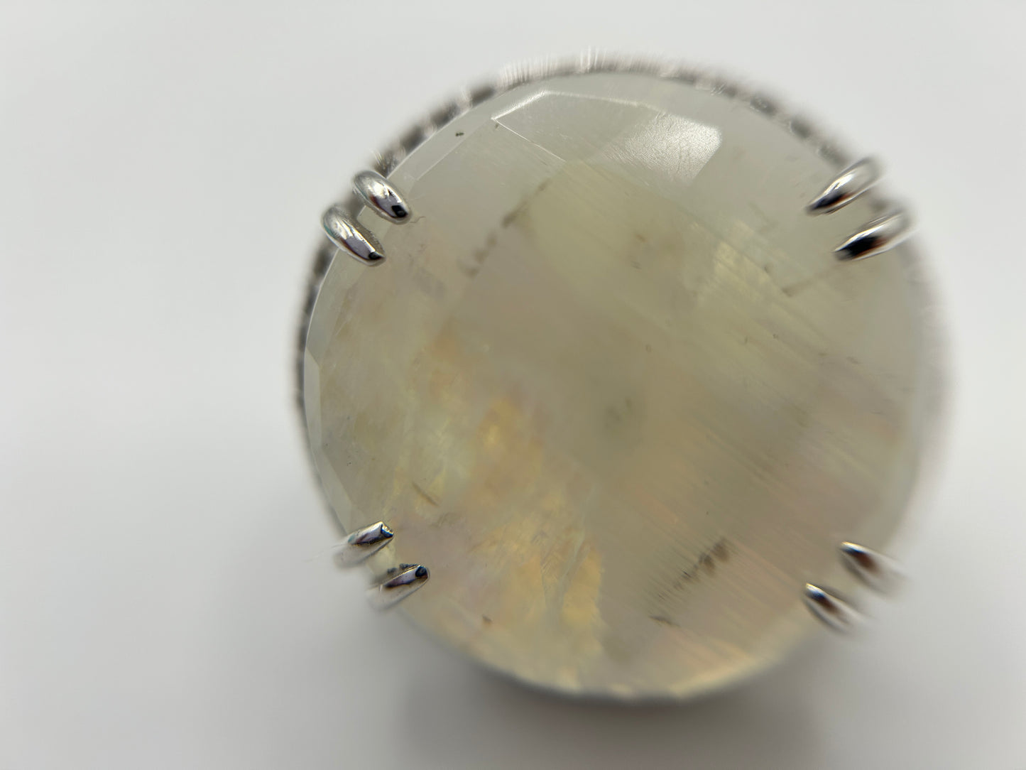 Capture the Celestial Glow: The Moonlight Ring